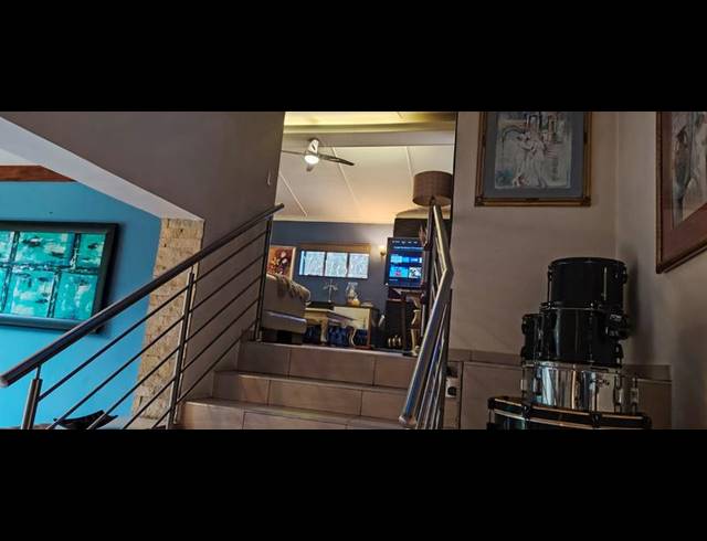 4 BEDROOM HOUSE FOR SALE IN BORDEAUX